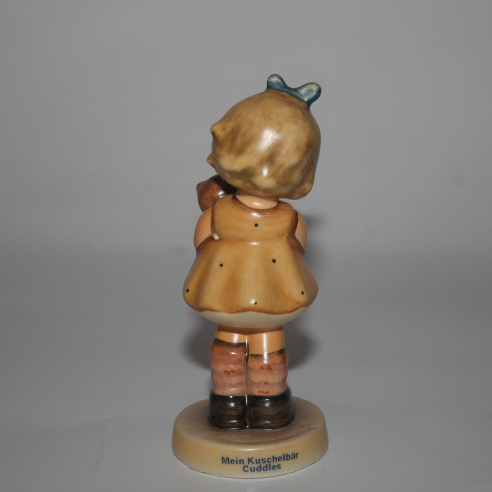 Goebel Hummel Girl w/ teddy bear Cuddles Figurine - Picture 2 of 4